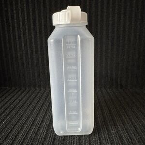 Arrow Similar To Rubbermaid 1 QT  Juice Bottle Drink Container White Lid
